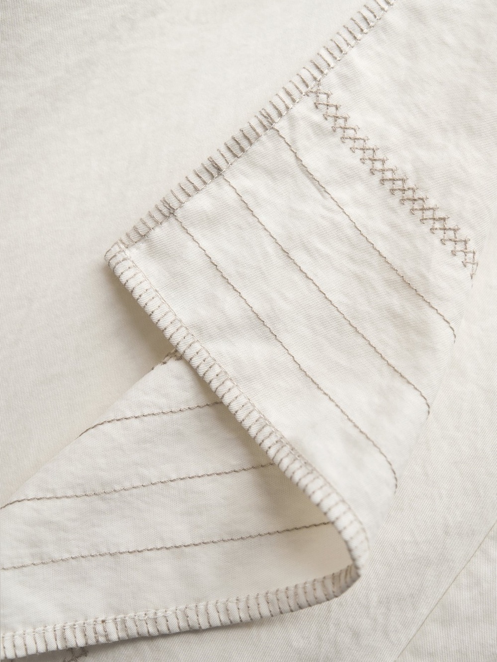 NWT Insis Embroidered Panel Dress in Off White - Picture 5 of 10